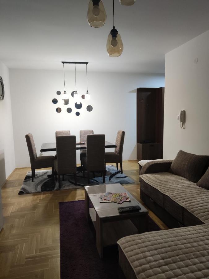 Apartman M Požarevac エクステリア 写真